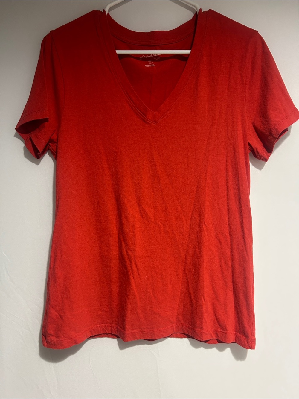 Universal Thread Red V-Neck Short Sleeve Tee